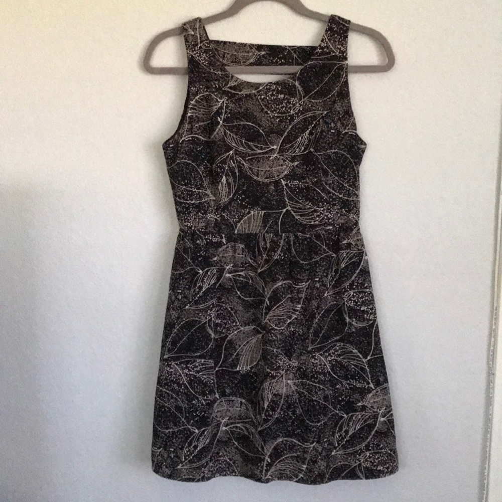 Pretty Leaf Cutout Dress